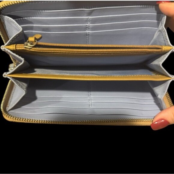 Coach Accordian Bi-Color Zip Leather Wallet (Tan/Red) EUC - Picture 3 of 7